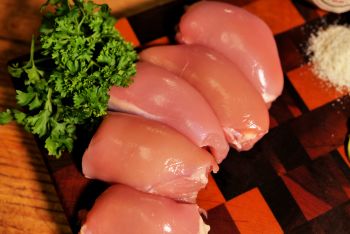 Boneless, Skinless Chicken Thigh (1lbs)